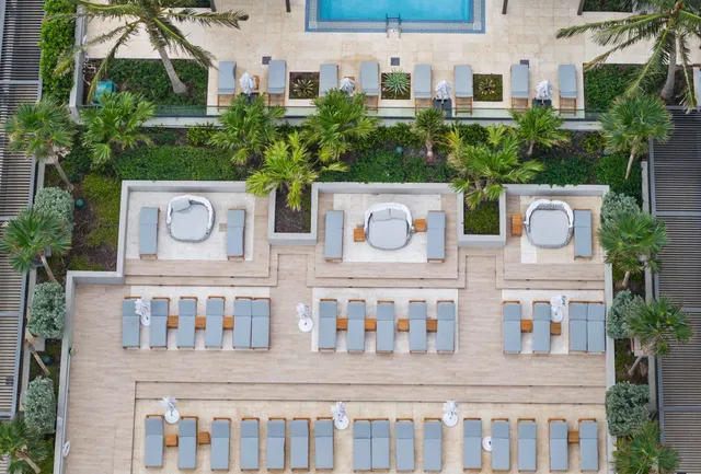 $2,055,000 | 3100 North Ocean Drive, Unit H1508, Singer Island, FL 33404