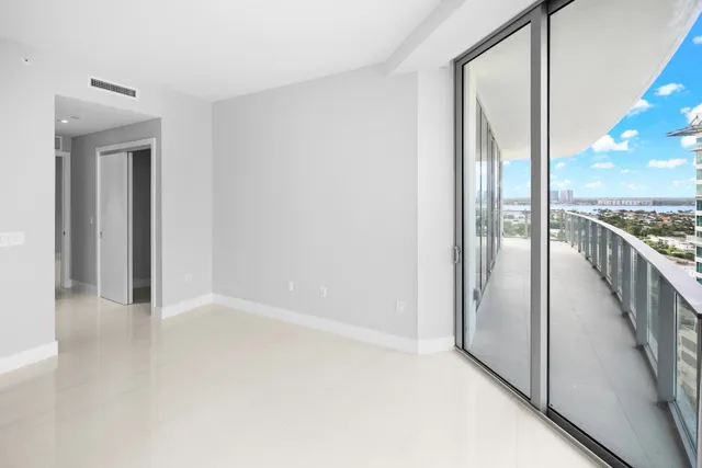 $2,055,000 | 3100 North Ocean Drive, Unit H1508, Singer Island, FL 33404