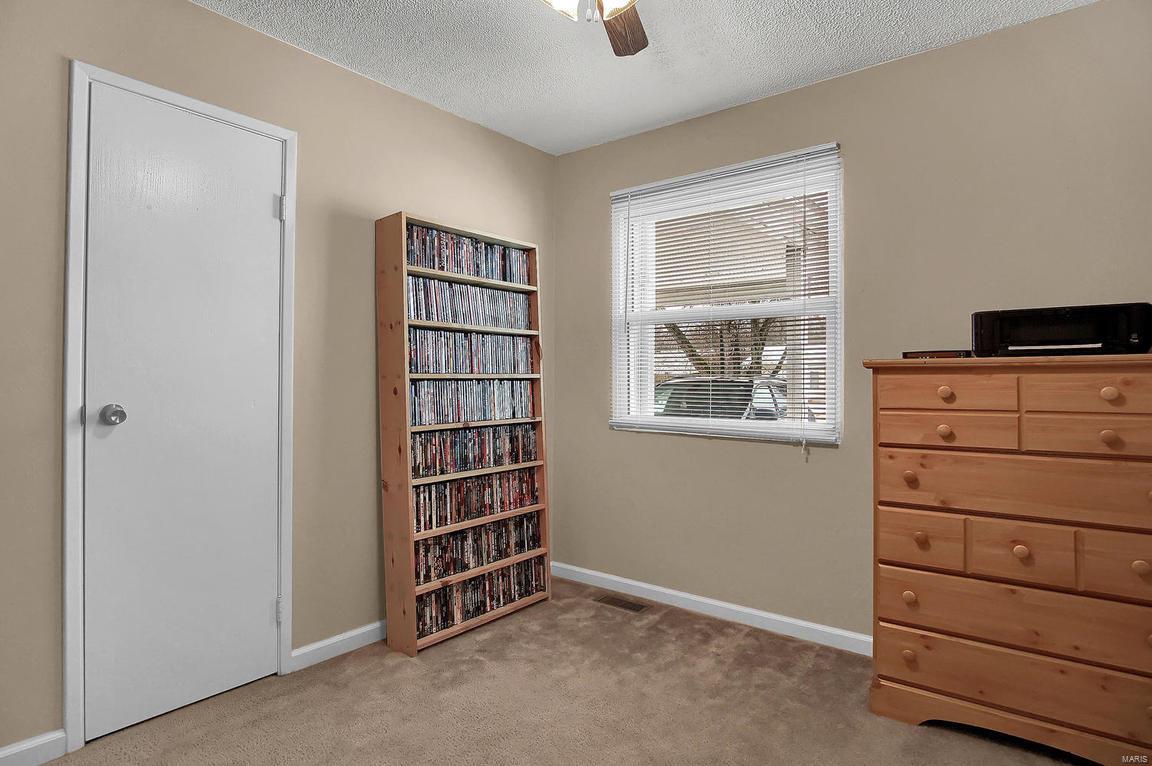 37 Hunting Creek Road St. Peters, MO 63376 - Photo 14 of 24