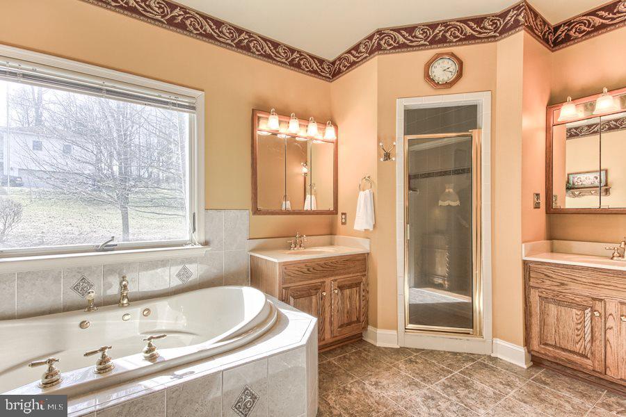 668 Woodburne Road Lewisberry, PA 17339 - Photo 14 of 25 Gallery Image 14