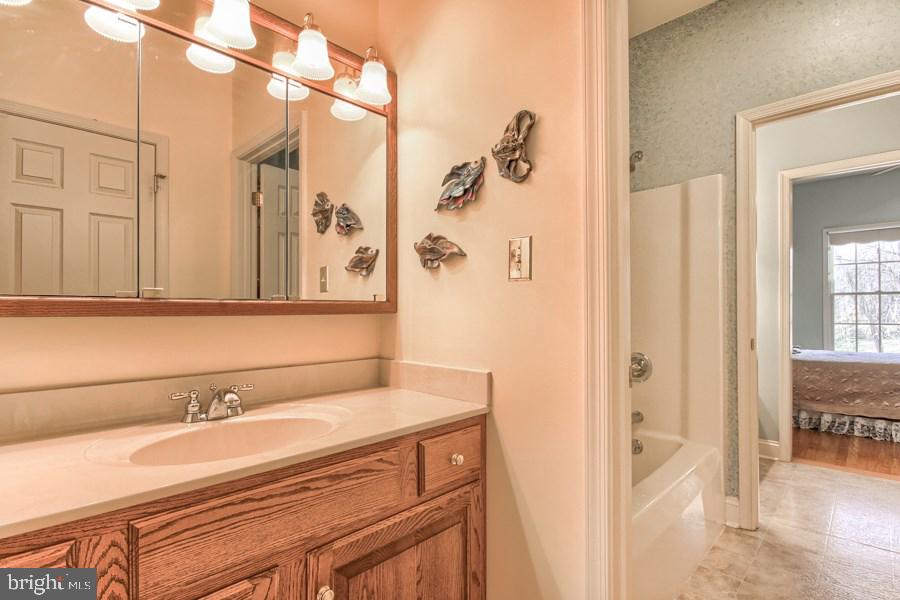 668 Woodburne Road Lewisberry, PA 17339 - Photo 16 of 25 Gallery Image 16
