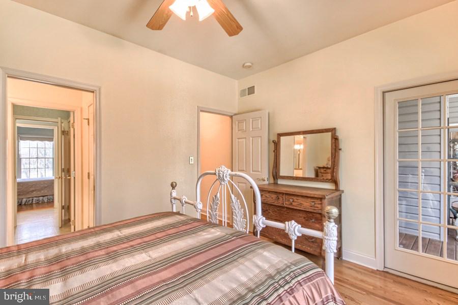 668 Woodburne Road Lewisberry, PA 17339 - Photo 17 of 25 Gallery Image 17