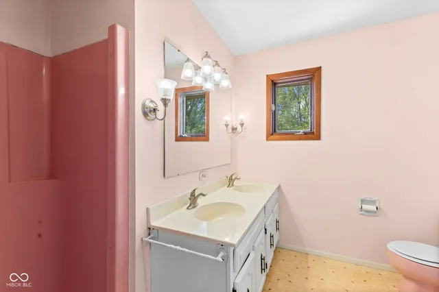 $575,000 | 151 West County Road 575 North, Shelburn, IN 47879