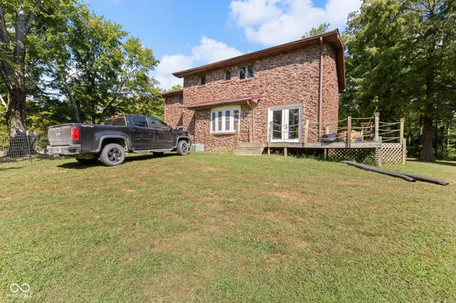 $575,000 | 151 West County Road 575 North, Shelburn, IN 47879