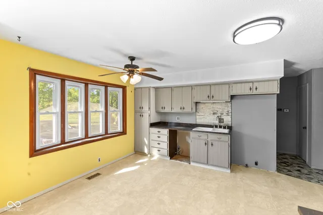 $575,000 | 151 West County Road 575 North, Shelburn, IN 47879