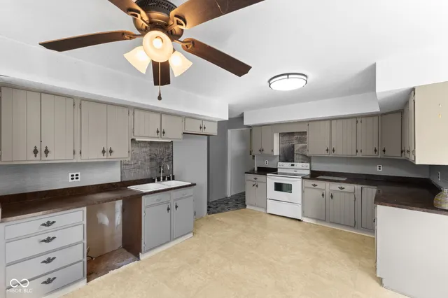 $575,000 | 151 West County Road 575 North, Shelburn, IN 47879