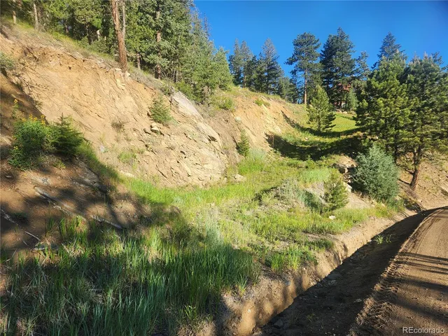 a close view of sink