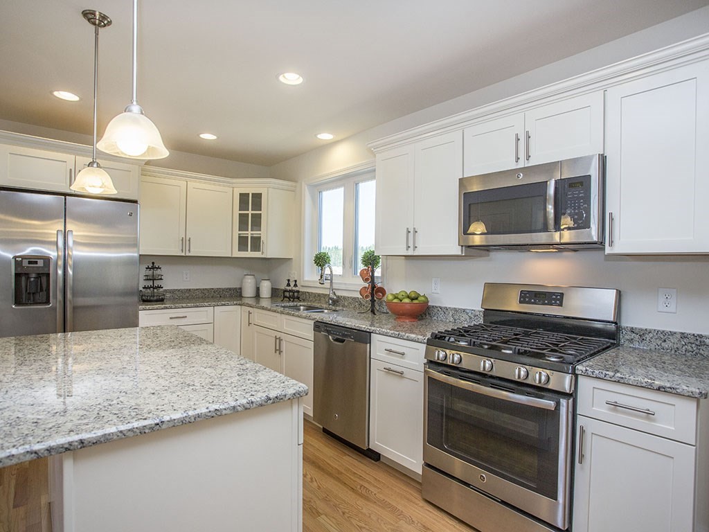 144 Bayberry Road Raynham, MA 02767 - Photo 8 of 18 Gallery Image 8