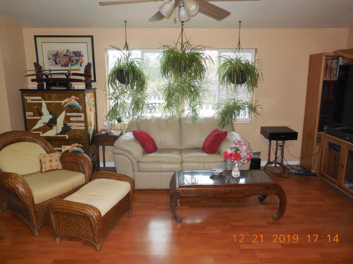 6067 Sheep Ranch Road Murphys, CA 95247 - Photo 18 of 44 a living room with furniture and a flat screen tv