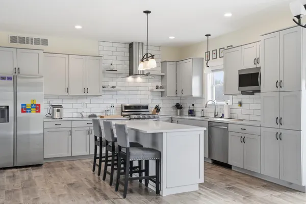 $784,900 | N7037 Hillside Court, Delavan, WI 53115