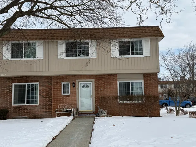 $159,900 | 410 Riverbend Drive, Milan, MI 48160