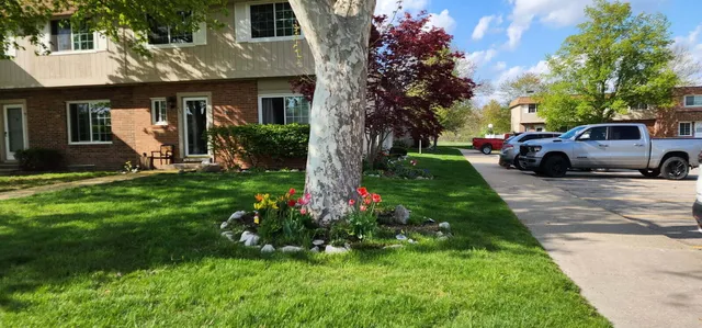 $159,900 | 410 Riverbend Drive, Milan, MI 48160