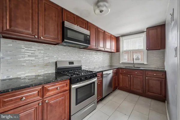 $280,000 | 2201 Windsor Avenue, Drexel Hill, PA 19026