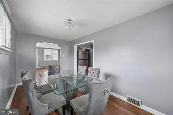 $280,000 | 2201 Windsor Avenue, Drexel Hill, PA 19026