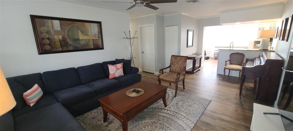 321 Mid Pines Road Palm Springs, FL 33461 - Photo 4 of 22