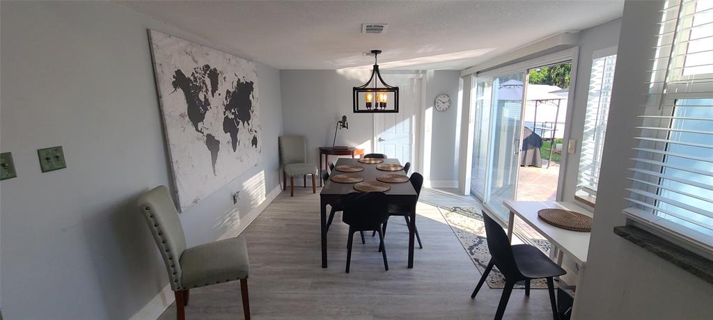 321 Mid Pines Road Palm Springs, FL 33461 - Photo 9 of 22