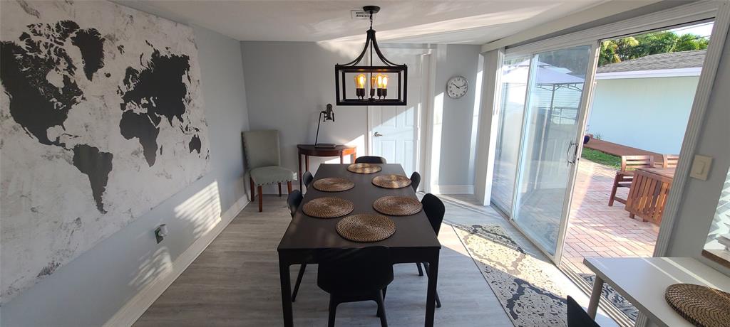 321 Mid Pines Road Palm Springs, FL 33461 - Photo 10 of 22