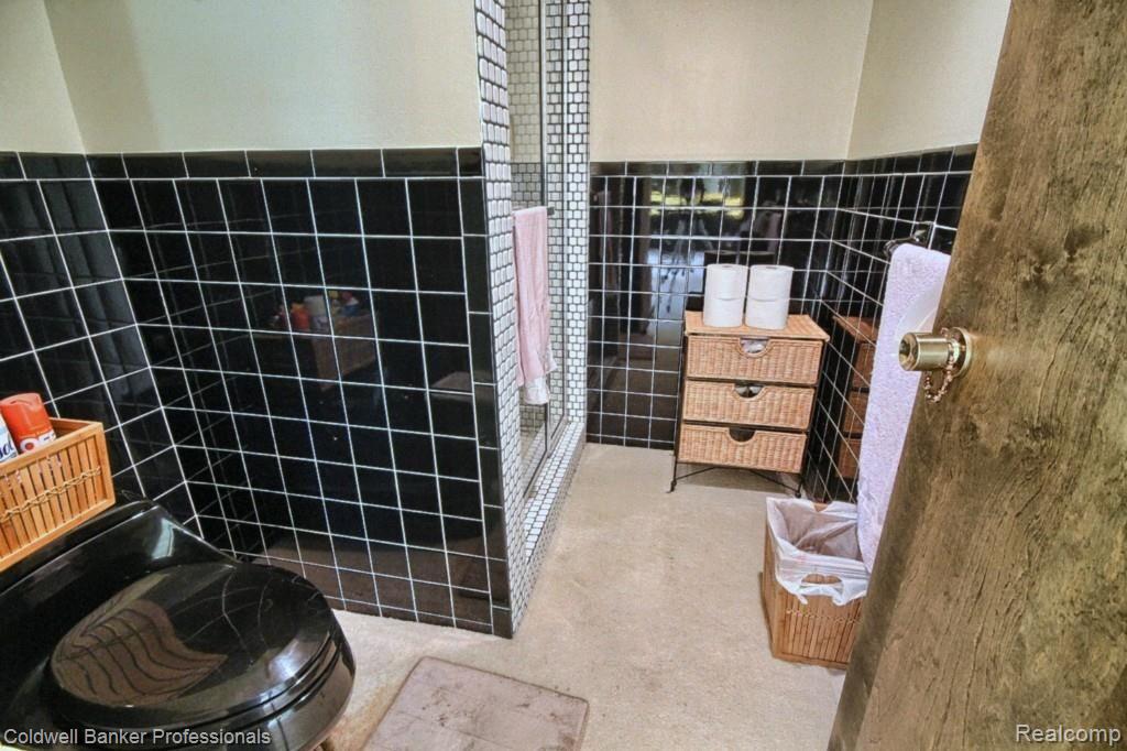 9777 Warren Road Plymouth, MI 48170 - Photo 26 of 32 Master Bath, Pic. #2