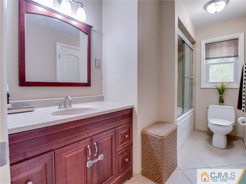 1354 Carlisle Road North Brunswick, NJ 08902 - Photo 12 of 18 Gallery Image 12