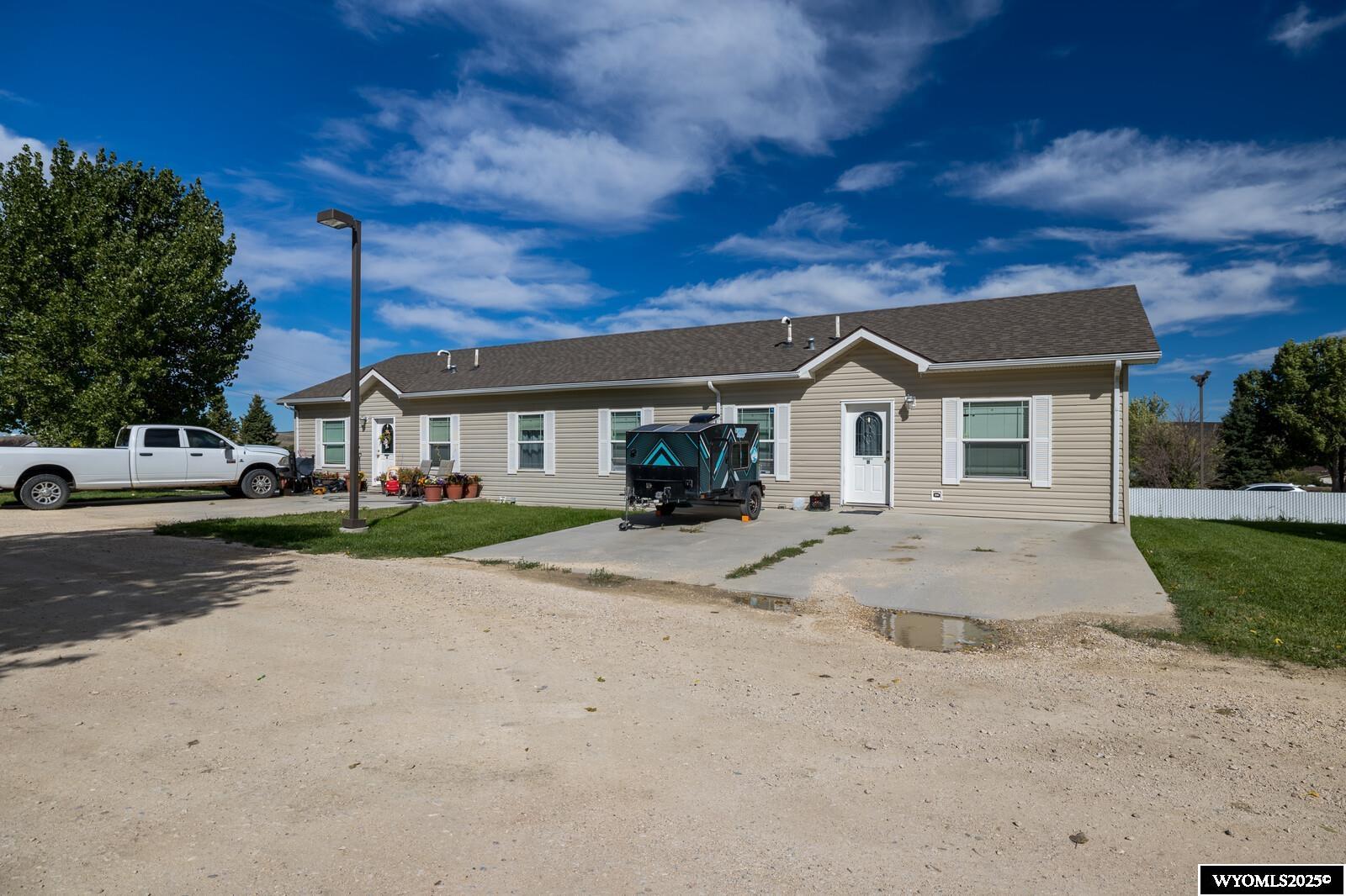 110 Sunup Road Glenrock, WY 82637 - Photo 4 of 21