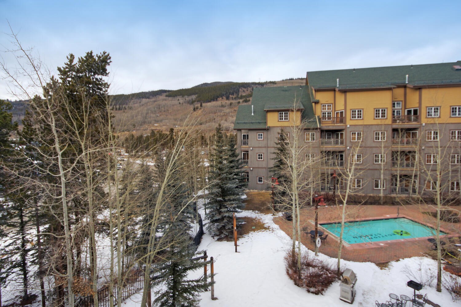 135 Dercum Drive, Unit 8563 Keystone, CO 80435 - Photo 21 of 35 a view of a city with tall buildings