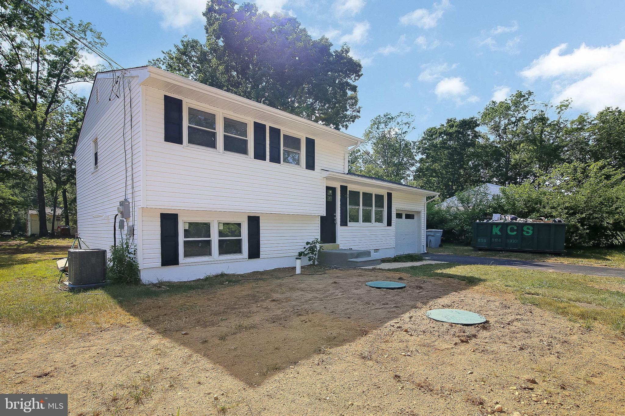 4526 Robin Road Newfield, NJ 08344 - Photo 2 of 25 Gallery Image 2