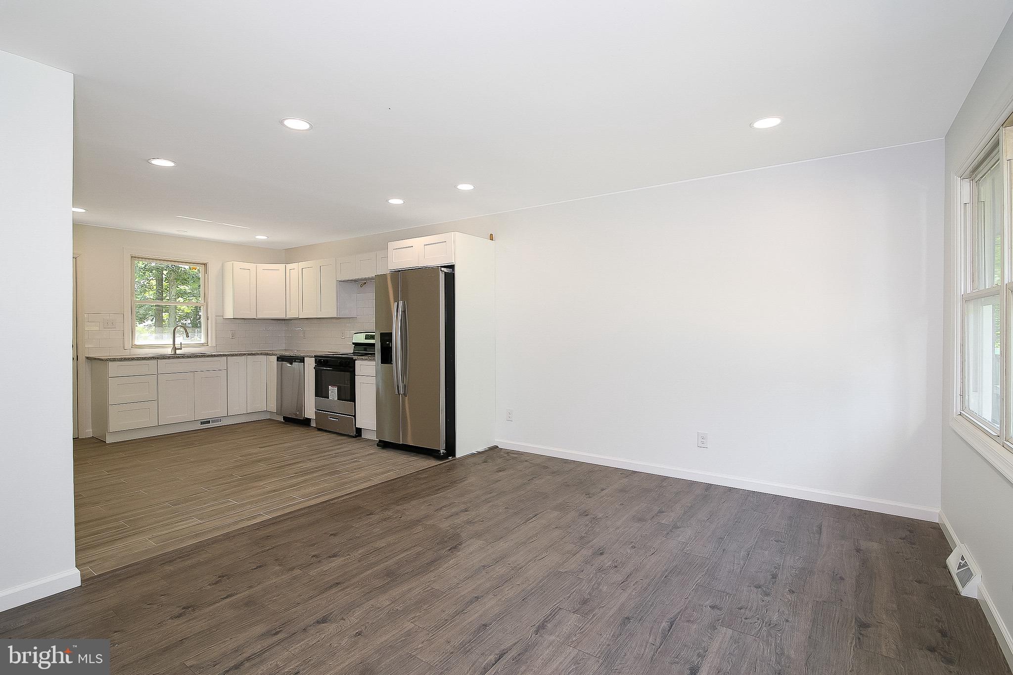 4526 Robin Road Newfield, NJ 08344 - Photo 5 of 25 Gallery Image 5