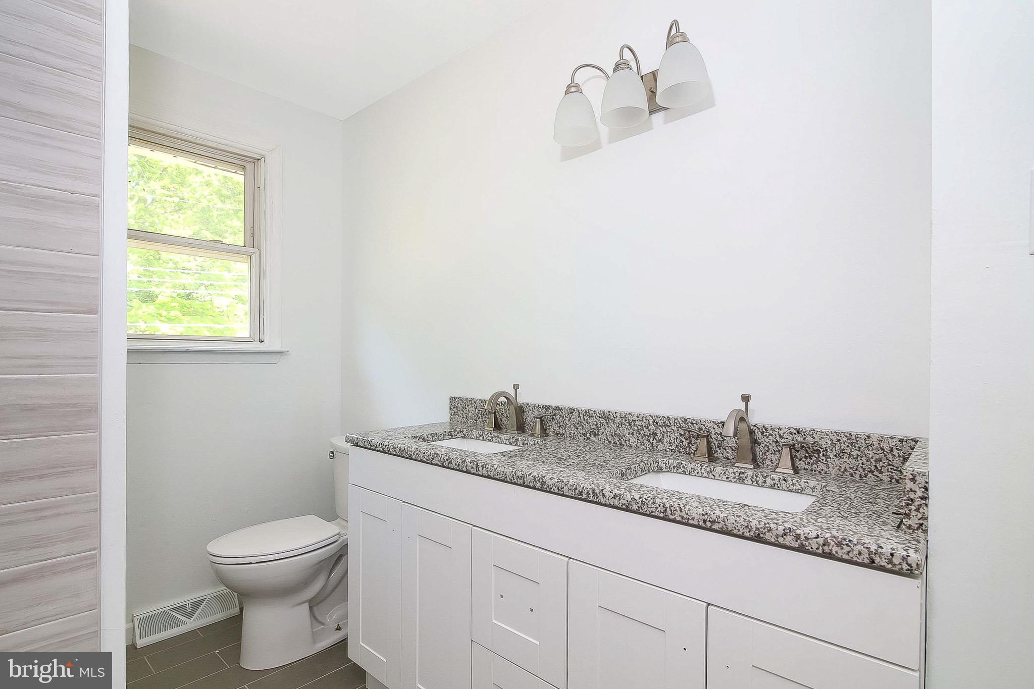 4526 Robin Road Newfield, NJ 08344 - Photo 8 of 25 Gallery Image 8