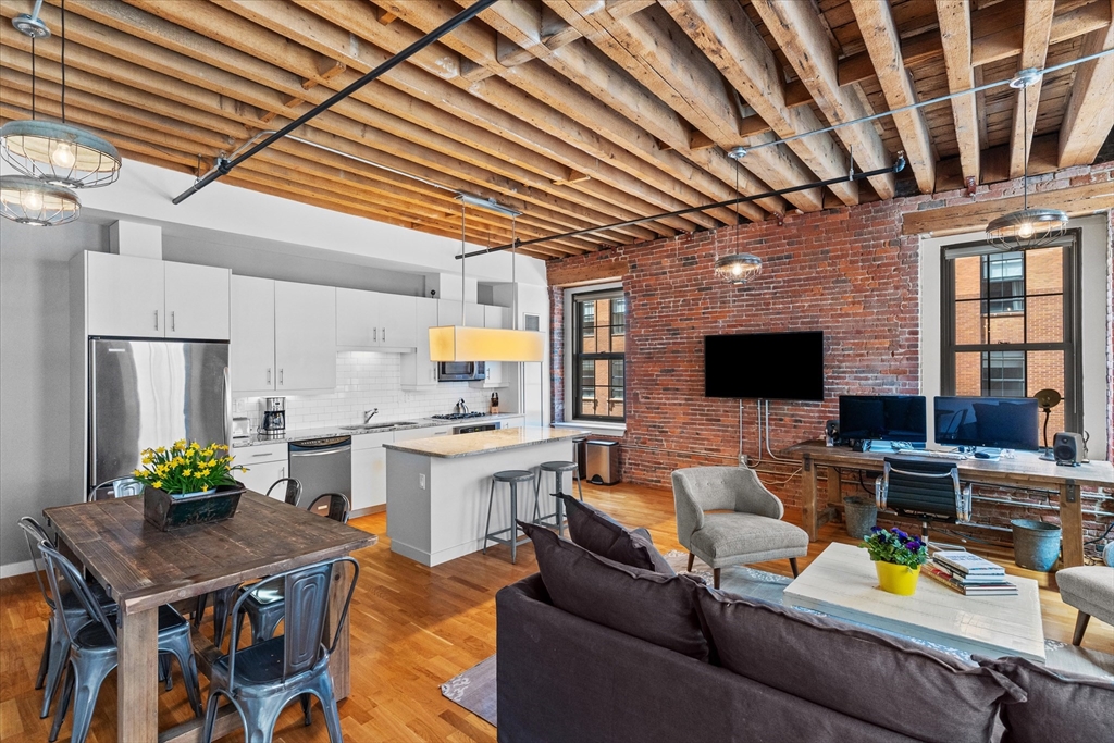 101 Broad Street, Unit 3C Boston, MA 02110 - Photo 2 of 27