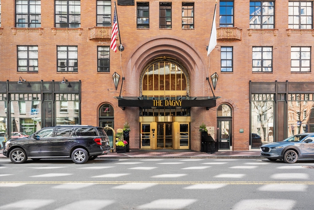 101 Broad Street, Unit 3C Boston, MA 02110 - Photo 23 of 27