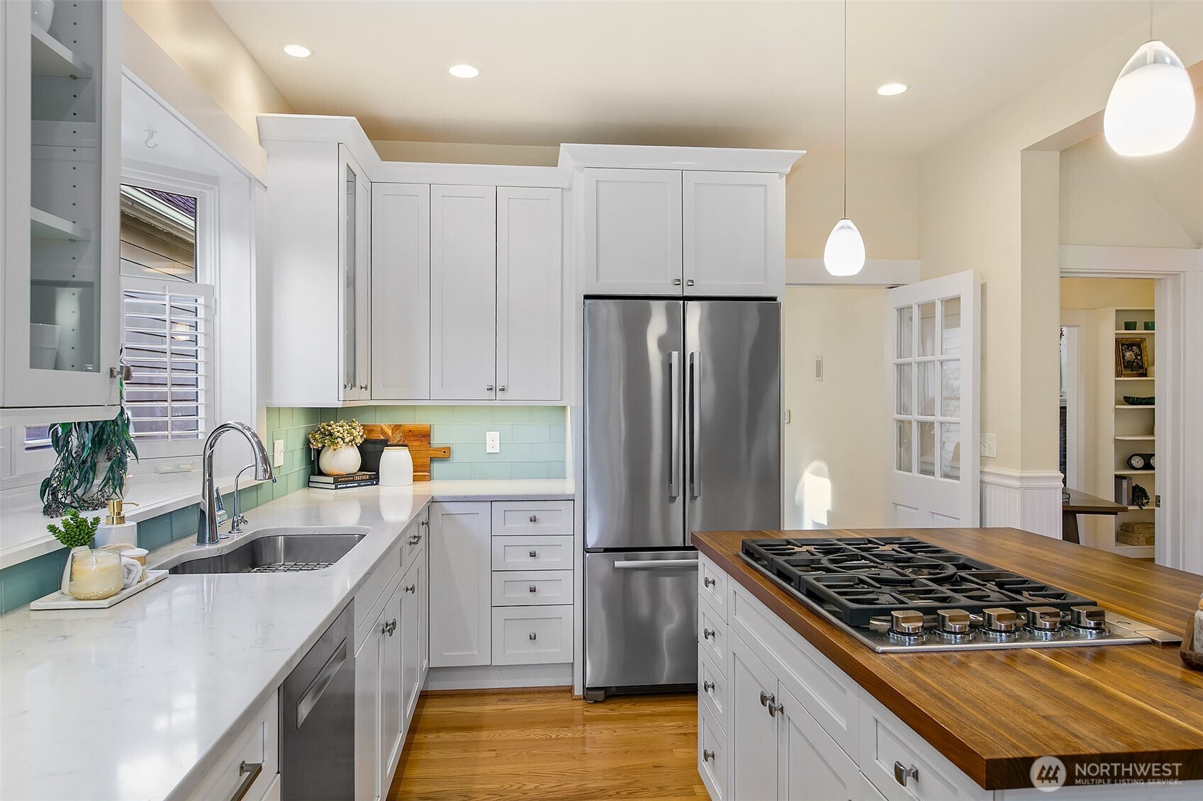 1522 3rd Avenue West Seattle, WA 98119 - Photo 11 of 40