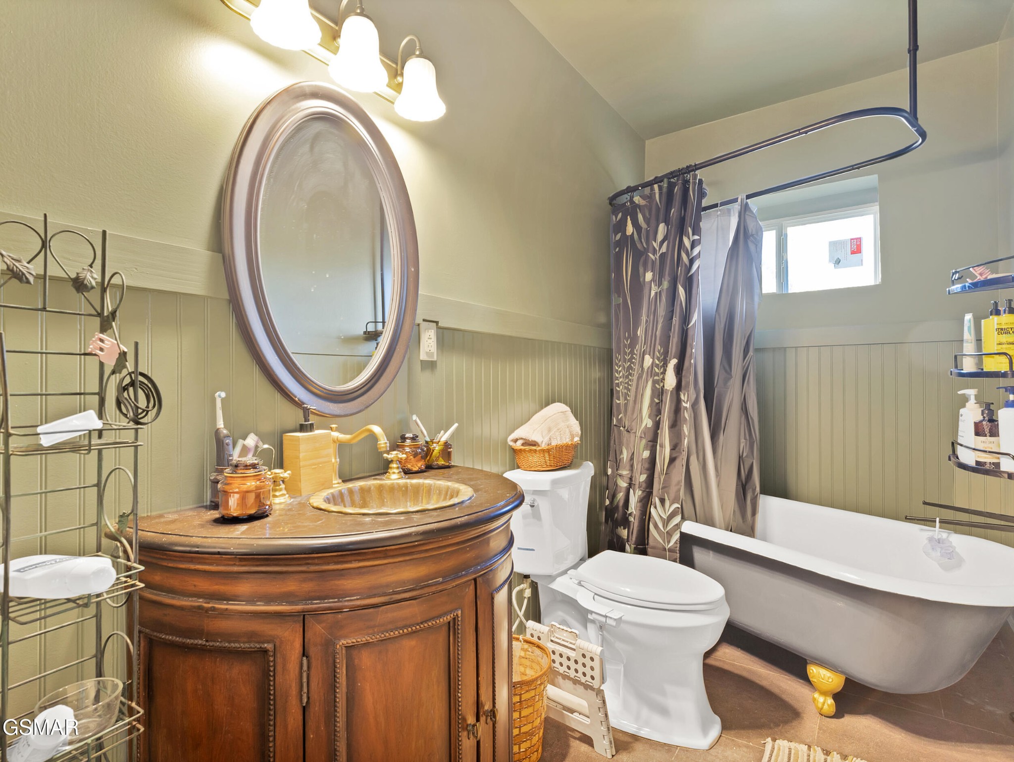 540 Carson Springs Road Newport, TN 37821 - Photo 23 of 32 a bathroom with a toilet a sink and a mirror