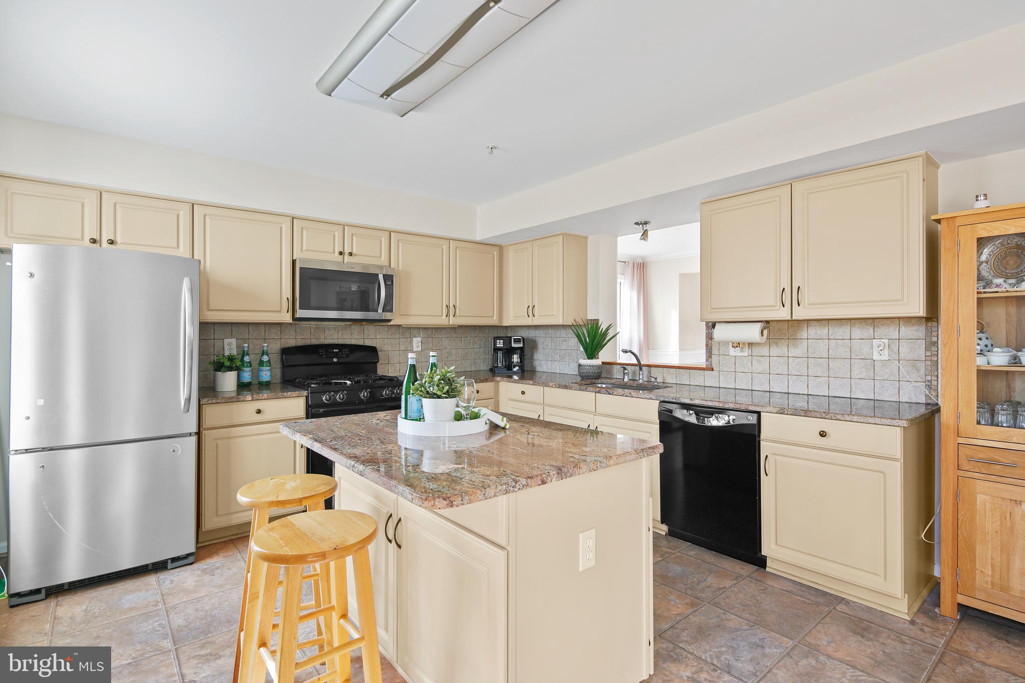 12227 Bare Bush Path Columbia, MD 21044 - Photo 15 of 35 Kitchen
