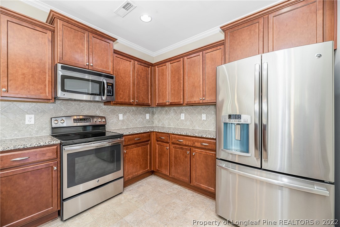 22 Hallow Oak Street Spring Lake, NC 28390 - Photo 14 of 34 Gallery Image 14