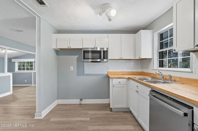 $179,900 | 9050 Castle Boulevard, Jacksonville, FL 32208