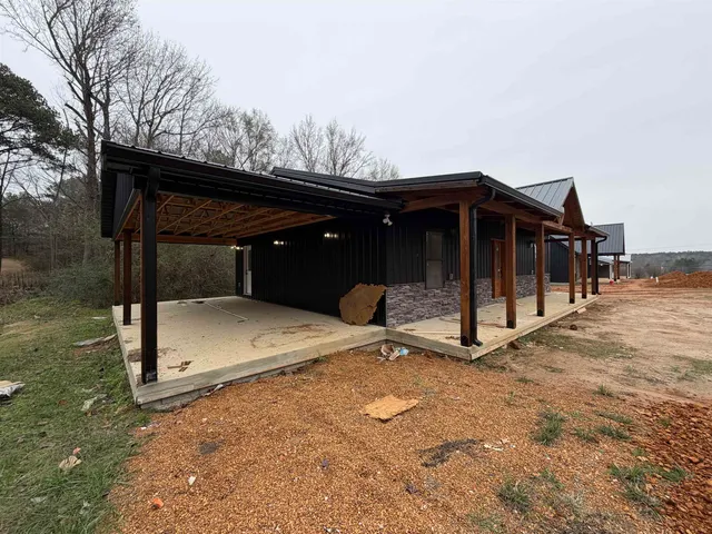 a view of outdoor space