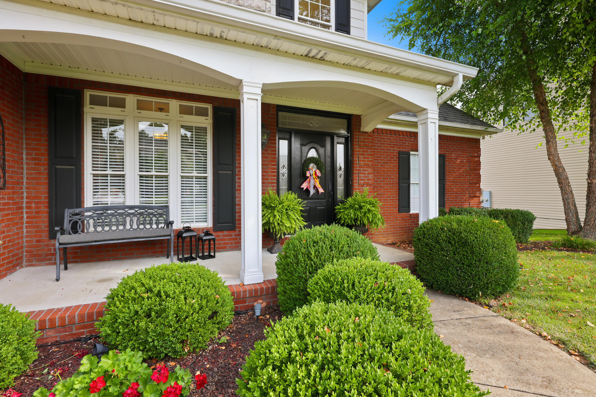 736 Flint Ridge Versailles, KY 40383 - Photo 3 of 44 5_pend3252