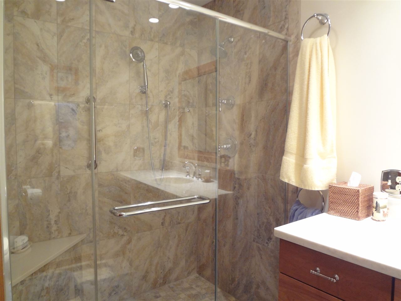297 Vermont Rte 100, Unit A West Dover, VT 05356 - Photo 13 of 23 Gallery Image 13