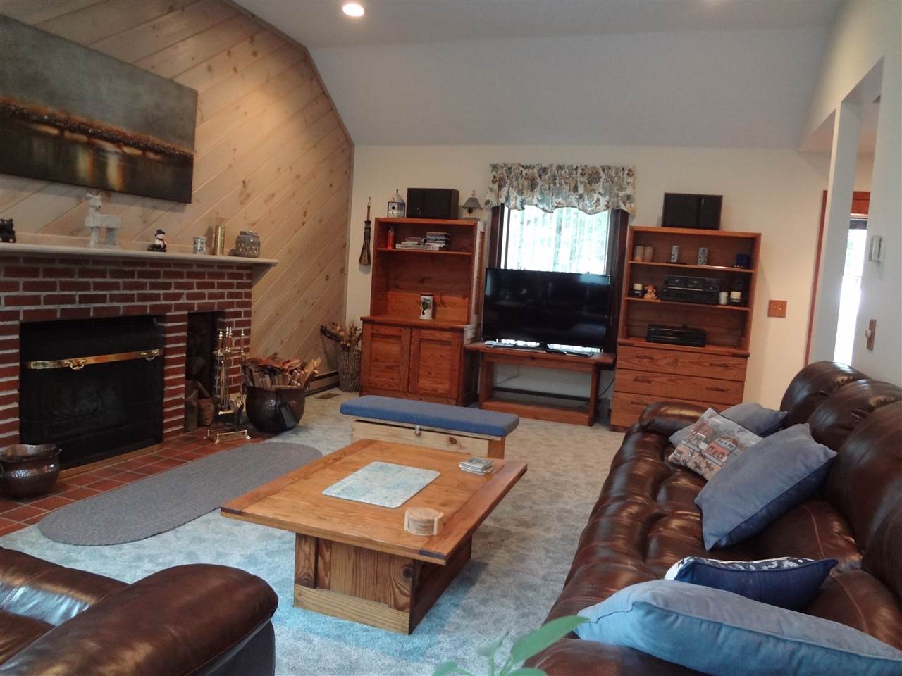 297 Vermont Rte 100, Unit A West Dover, VT 05356 - Photo 6 of 23 Gallery Image 6