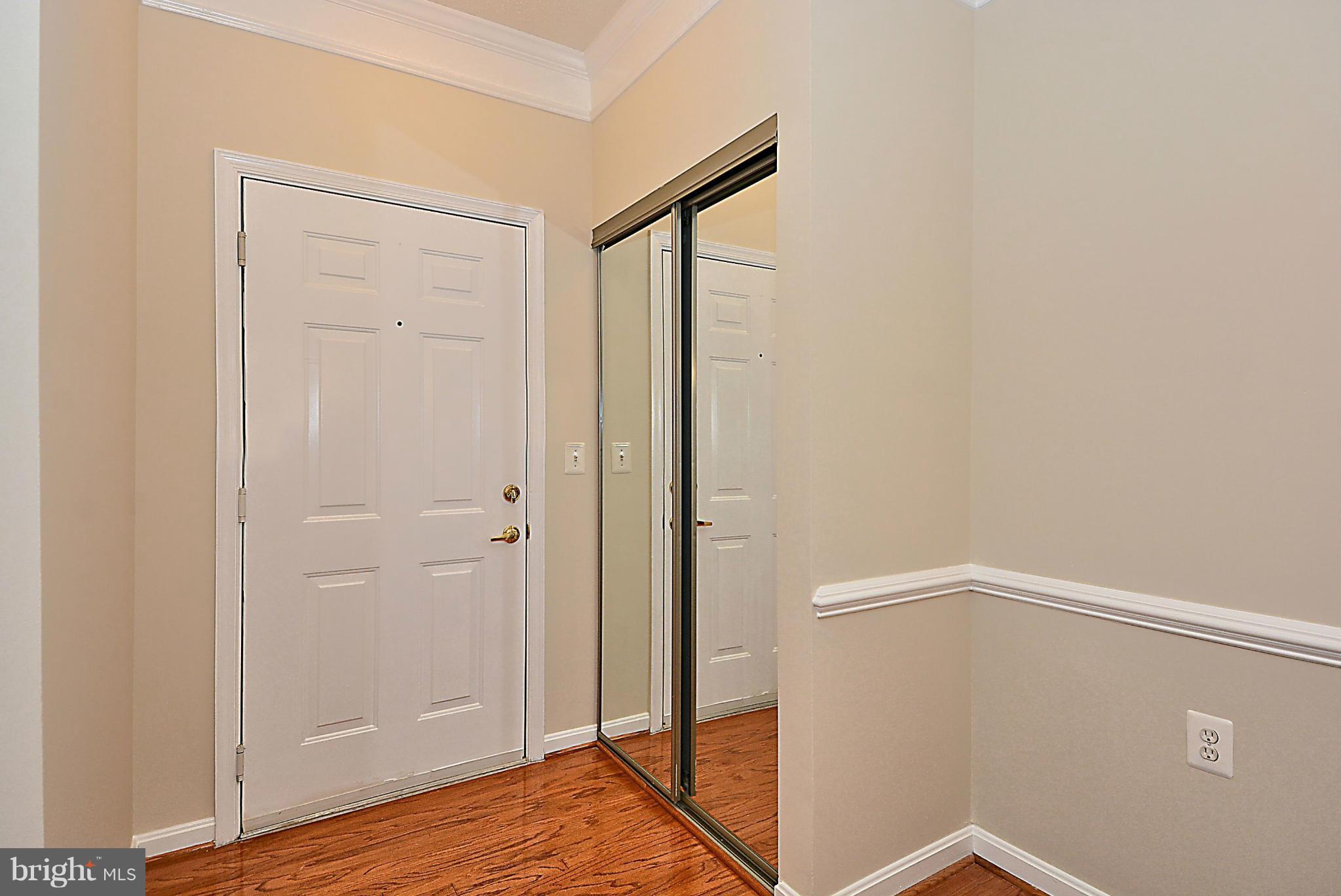 12195 Abington Hall Place, Unit 102 Reston, VA 20190 - Photo 3 of 30 Interior (General)