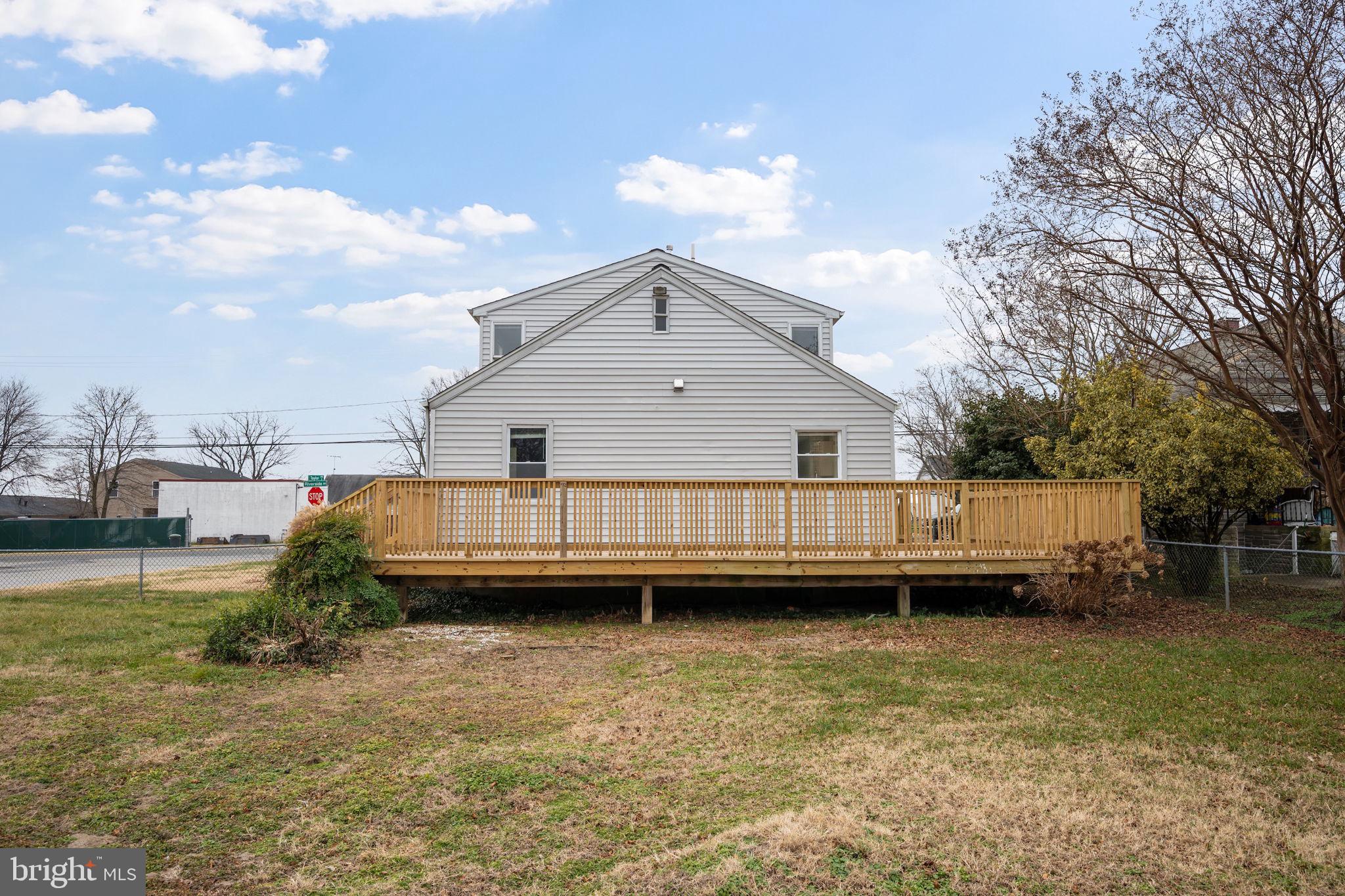 511 Riverside Drive Baltimore, MD 21221 - Photo 33 of 39 a view of a house next to a lake view