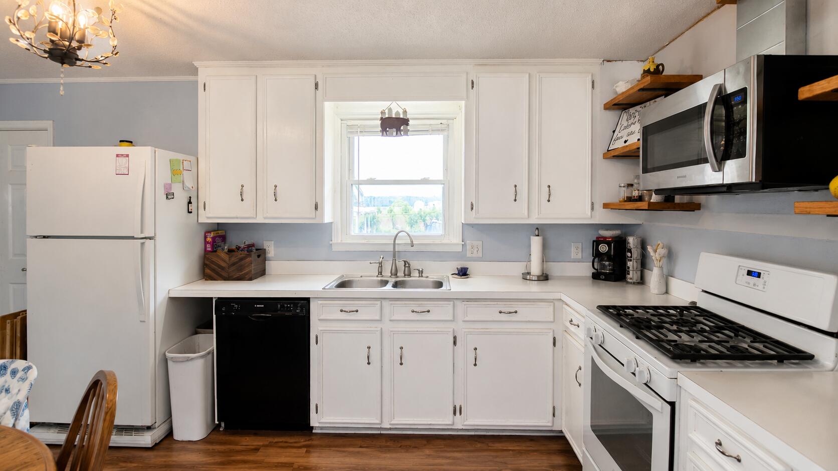124 Whistling Swan Road Elloree, SC 29047 - Photo 8 of 21