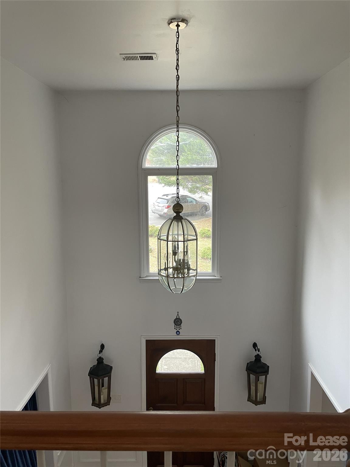 3800 Oldfield Road Charlotte, NC 28226 - Photo 3 of 32 a bathroom with a sink and a mirror