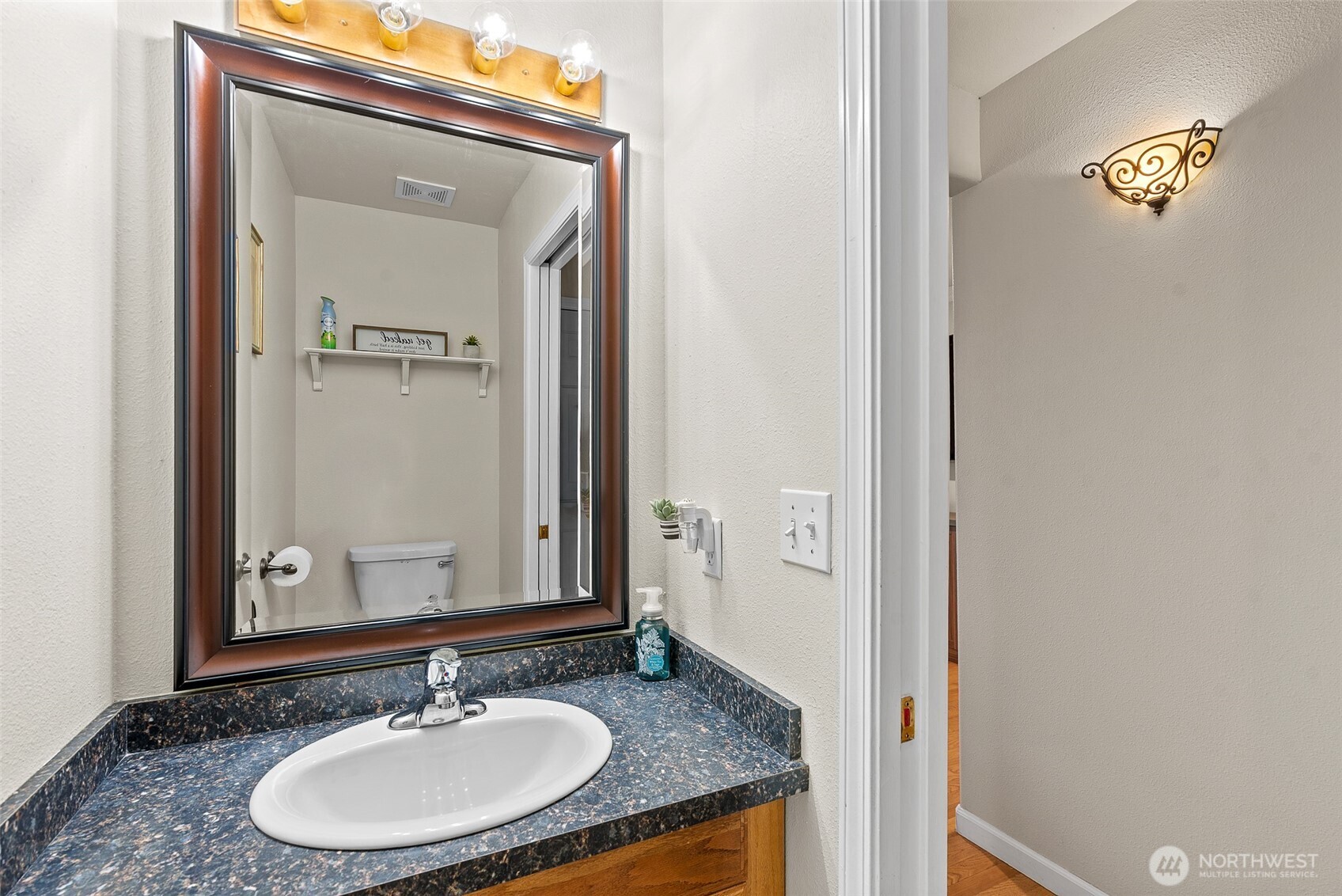 222 Austin Avenue Wenatchee, WA 98801 - Photo 27 of 40