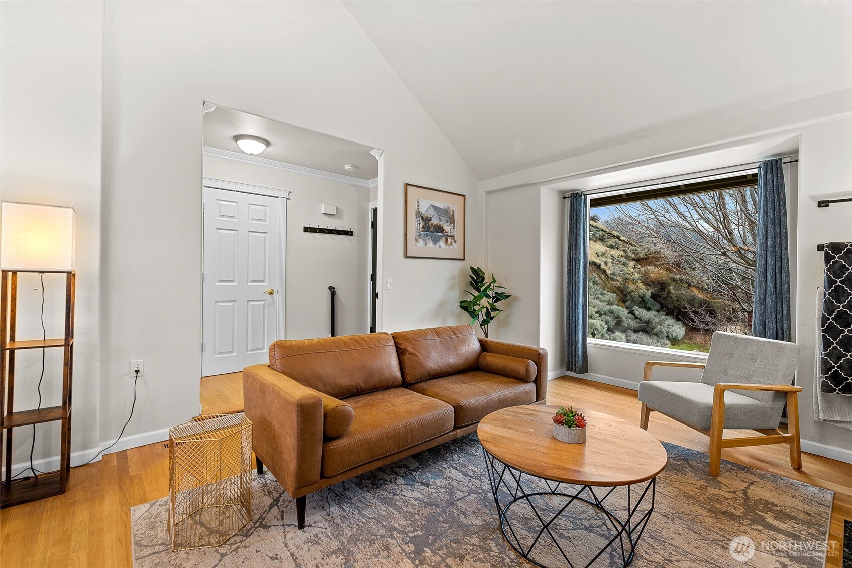 222 Austin Avenue Wenatchee, WA 98801 - Photo 8 of 40