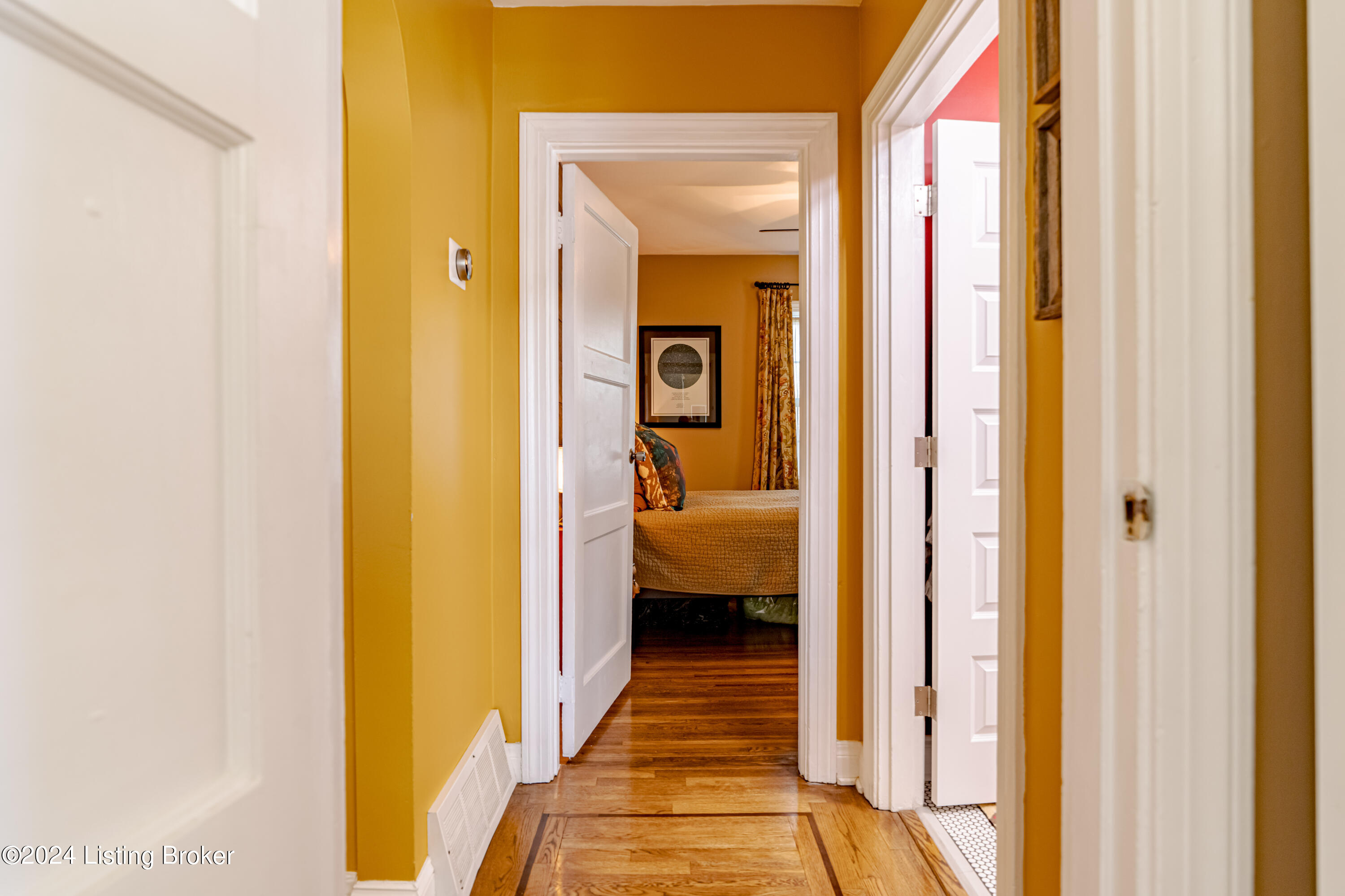 405 Evergreen Road Louisville, KY 40223 - Photo 15 of 55 Hallway