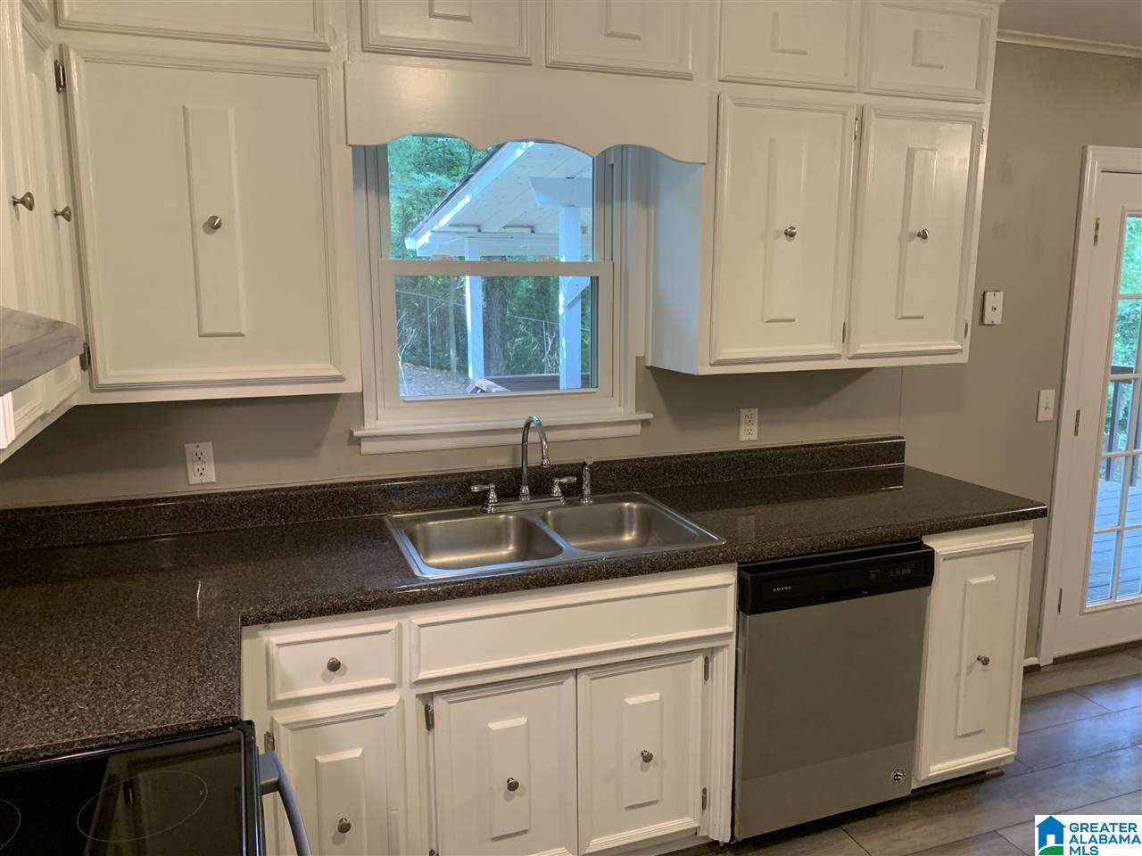 809 Windover Place Birmingham, AL 35215 - Photo 10 of 31