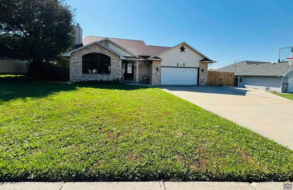 3625 Caribou Lane, Emporia, KS 66801