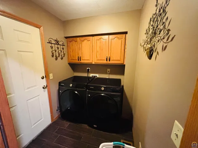 $359,900 | 3625 Caribou Lane, Emporia, KS 66801