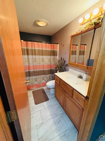 $359,900 | 3625 Caribou Lane, Emporia, KS 66801